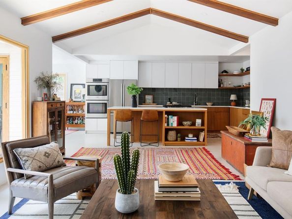 1809 Sylvan DR, Austin TX 78741