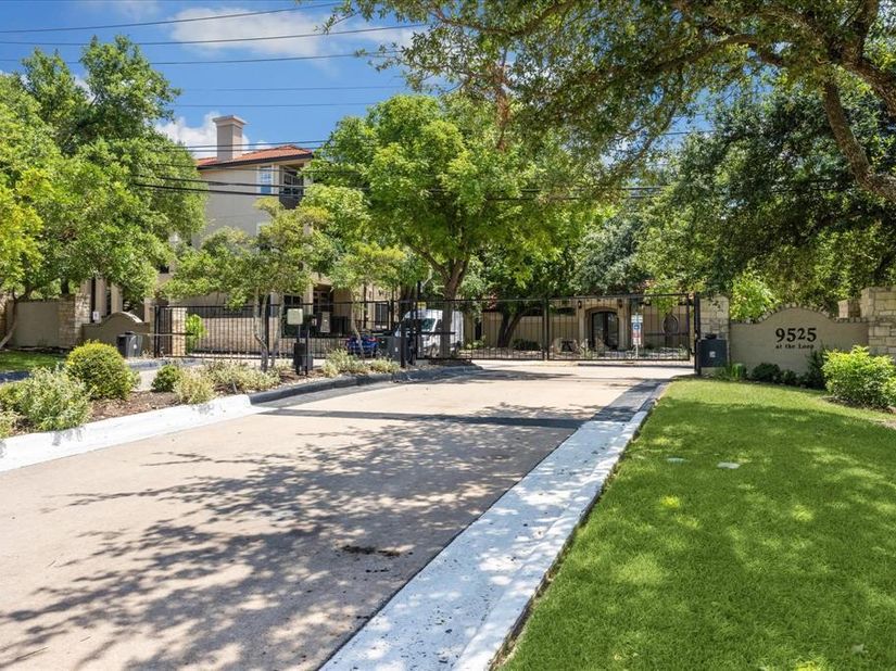 9525 N Capital of Tx Hwy 636, Austin TX 78759