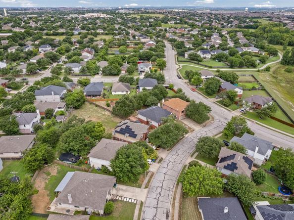 805 Catumet DR, Pflugerville TX 78660