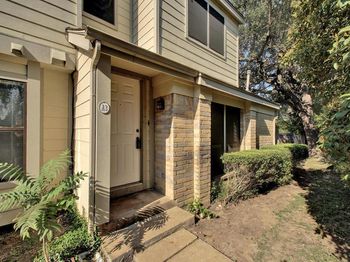 11301 Jollyville RD