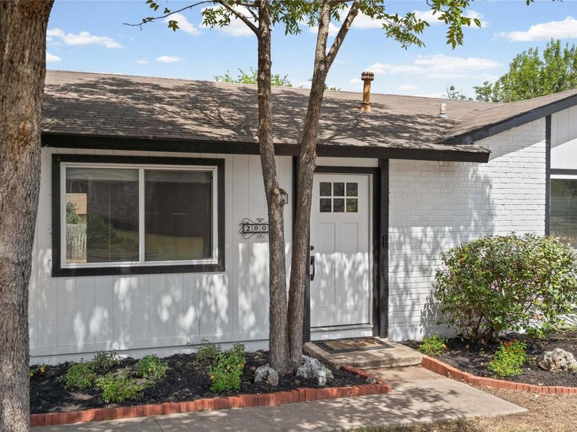 2808 Dillion Hill DR, Austin TX 78745