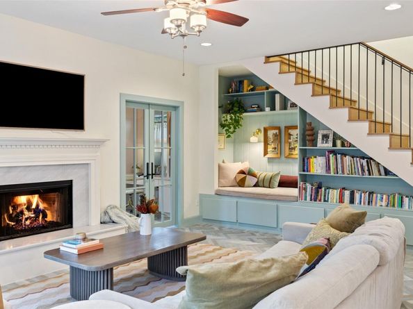 909 E 50th ST, Austin TX 78751