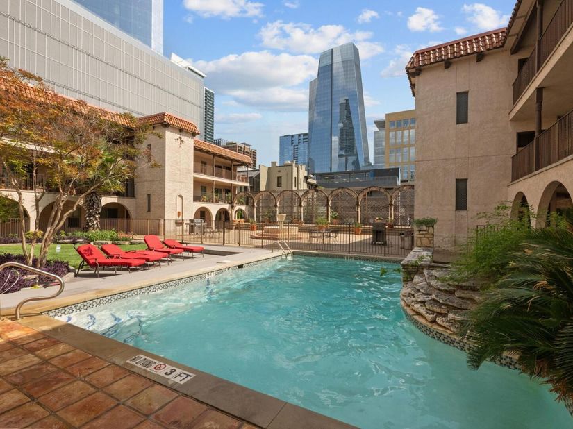 505 W 7th ST 113, Austin TX 78701