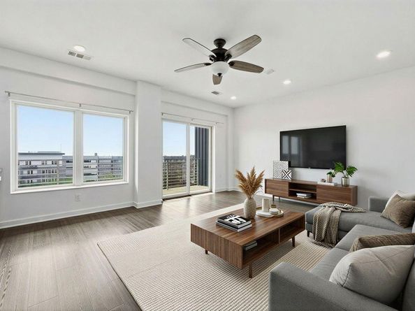 4361 S Congress Ave 526, Austin TX 78745