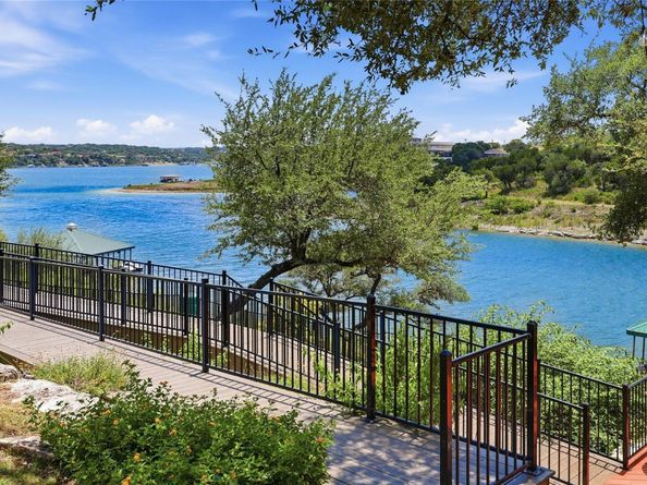 1307 Osprey Ridge LOOP, Lago Vista TX 78645