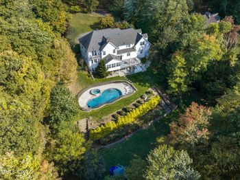 246 E Middle Patent Road