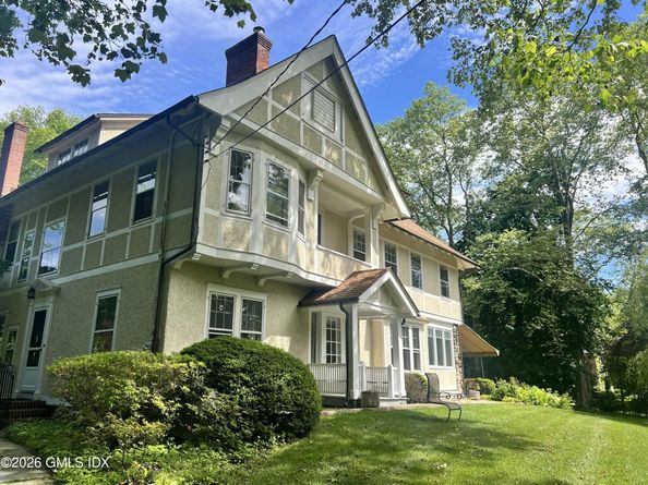 33 Hillside Road, Greenwich CT 06830