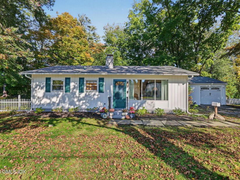 4 Mallard Road, Norwalk CT 06850