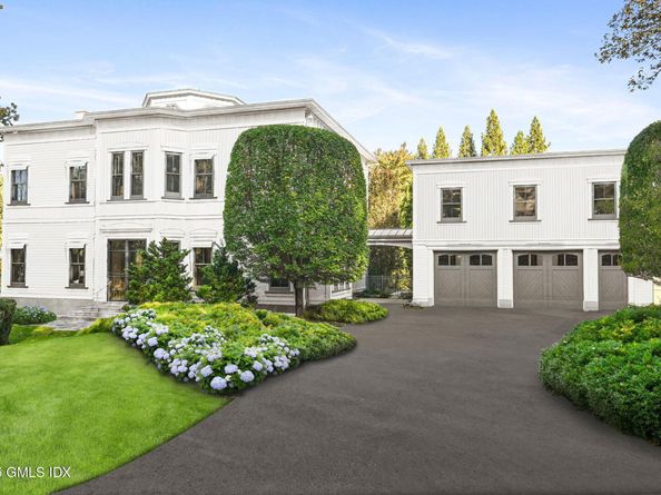 16 N Martin Dale, Greenwich CT 06830