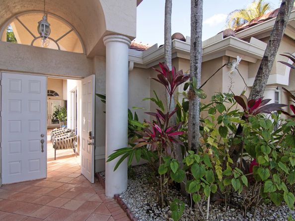 10726 Greenbriar Villa Drive, Lake Worth FL 33449