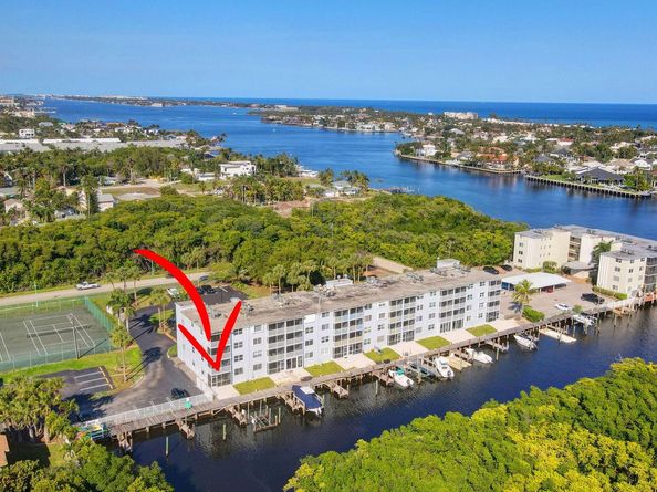 689 NE 6TH Court 110, Boynton Beach FL 33435