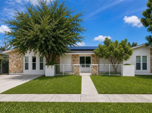 21335 NE 19th Court, Miami FL 33179