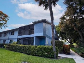 2737 S Oakland Forest Drive