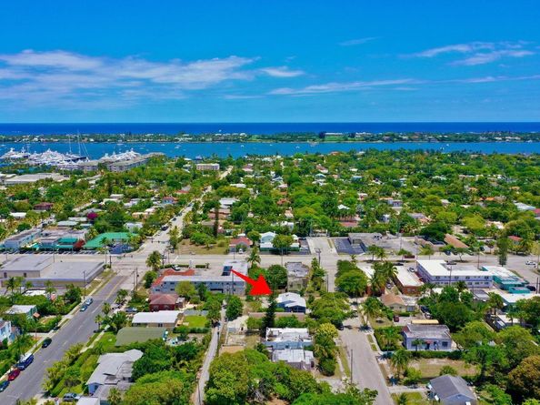 611 35th Street, West Palm Beach FL 33407