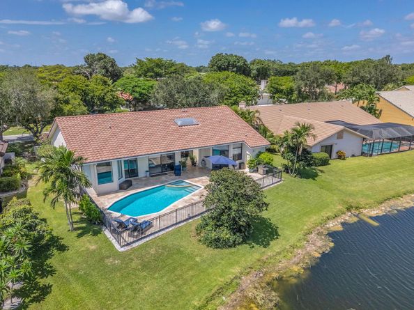 12200 Classic Dr, Coral Springs FL 33071