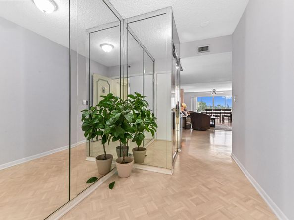 6768 10th Avenue N 316, Lake Worth FL 33467