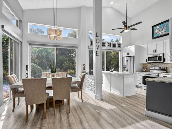 6584 Hampton Cir, Boca Raton FL 33496