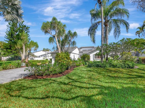 79 Hampshire Lane, Boynton Beach FL 33436