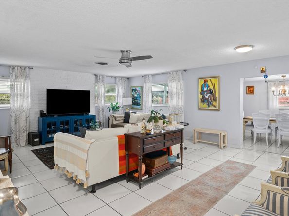 6322 Royal Palm Blvd, Margate FL 33063