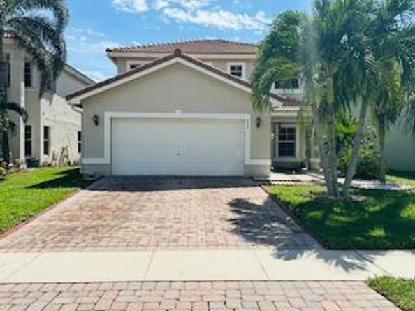 6075 Adriatic Way, Greenacres FL 33413