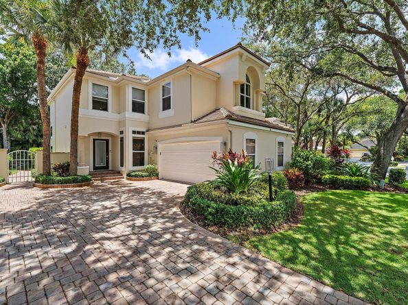 32 Grand Bay Circle, Juno Beach FL 33408