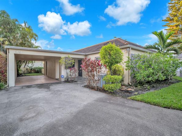 3501 Keyser Ave 29, Hollywood FL 33021