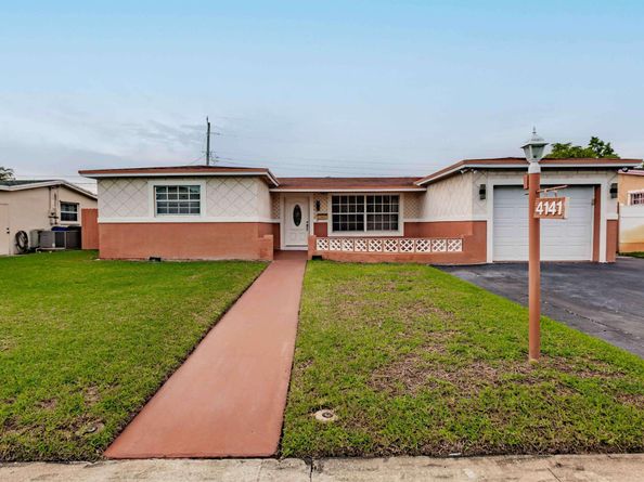 4141 NW 32nd Avenue, Lauderdale Lakes FL 33309
