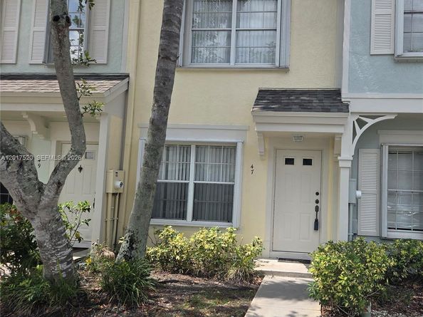 47 Simonton Circle, Weston FL 33326
