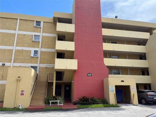 9190 Fontainebleau Boulevard 202, Miami FL 33172