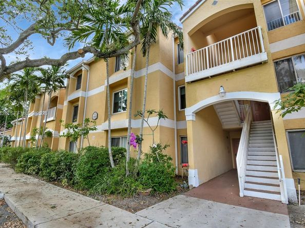 2445 NW 33rd Street 1410, Oakland Park FL 33309