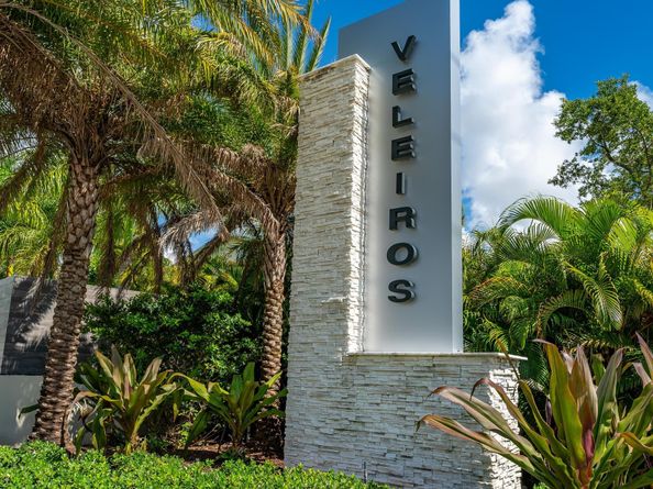 4164 Rosa Dr, Deerfield Beach FL 33064