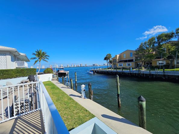 120 Lehane Terrace 109, North Palm Beach FL 33408