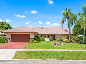 10215 Boca Woods Lane