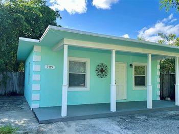 729 NW 17th Avenue