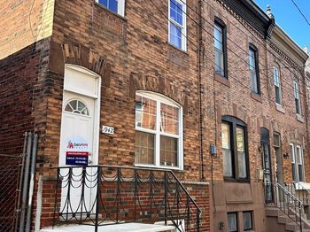 1942 S Bouvier Street