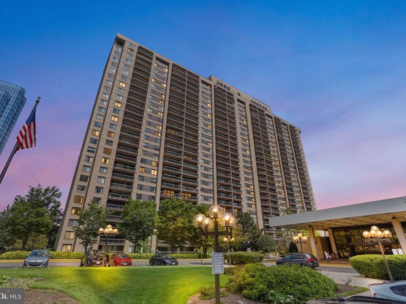 3701 S George Mason Drive 1602, Falls Church VA 22041