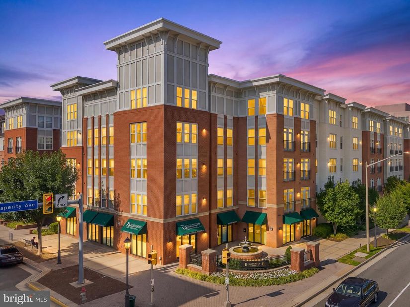 2665 Prosperity Avenue 224, Fairfax VA 22031