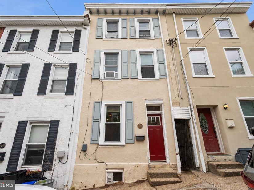 3693 Calumet Street, Philadelphia PA 19129