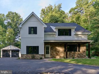 6239 Greenhill Road