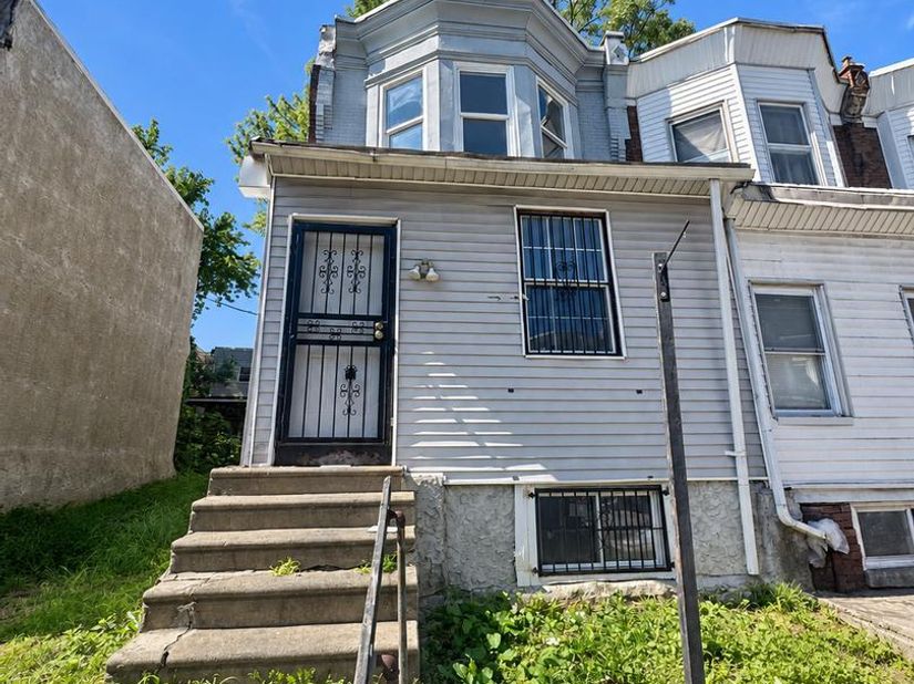 1946 S Salford Street, Philadelphia PA 19143