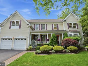 2780 Honeysuckle Lane