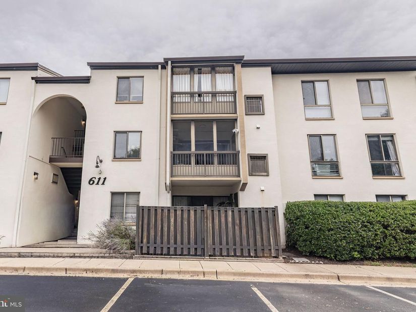 611 Center Street 104, Herndon VA 20170