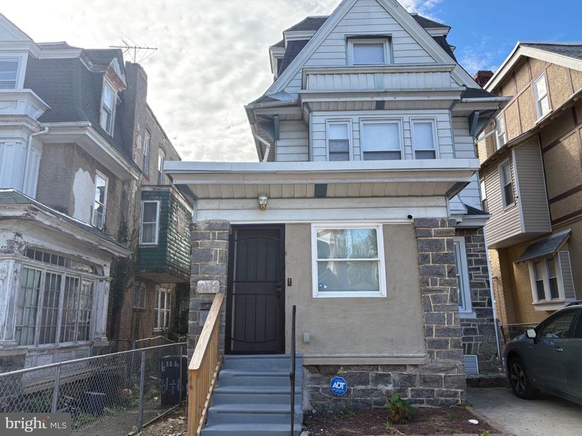 6116 Oxford Street W, Philadelphia PA 19151