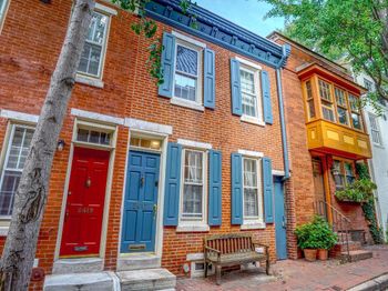 2417 Panama Street
