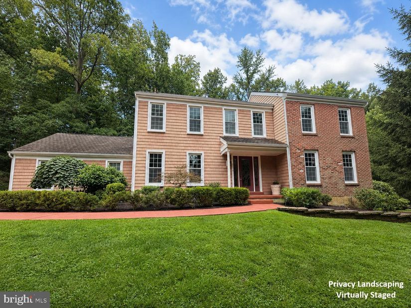 27 Roberts Road, Newtown Square PA 19073