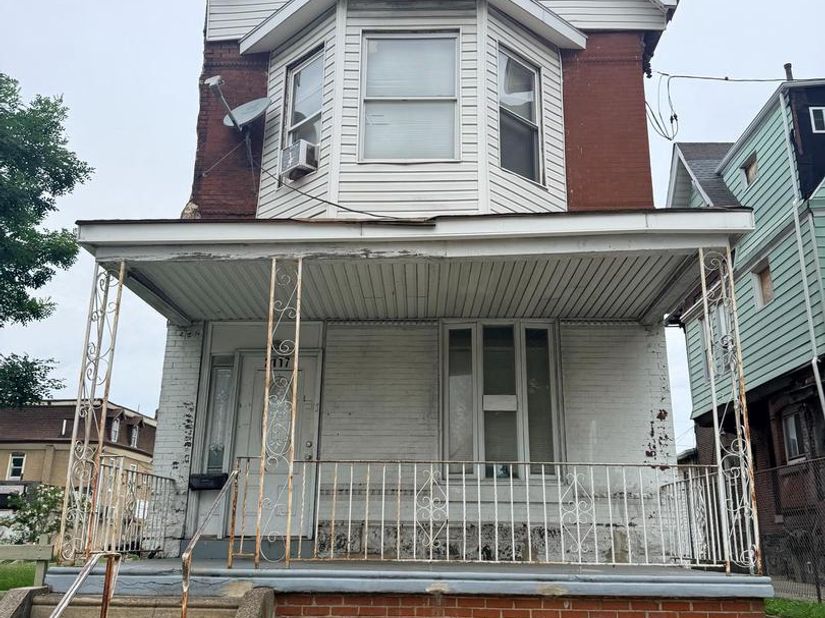 2117 W Hunting Park Avenue, Philadelphia PA 19140