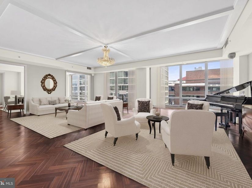 1155 23rd Street NW PH1E, Washington DC 20037