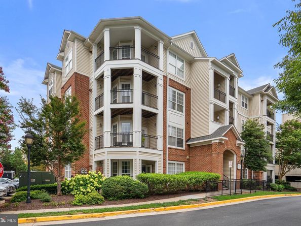 12933 Centre Park Circle 306, Herndon VA 20171
