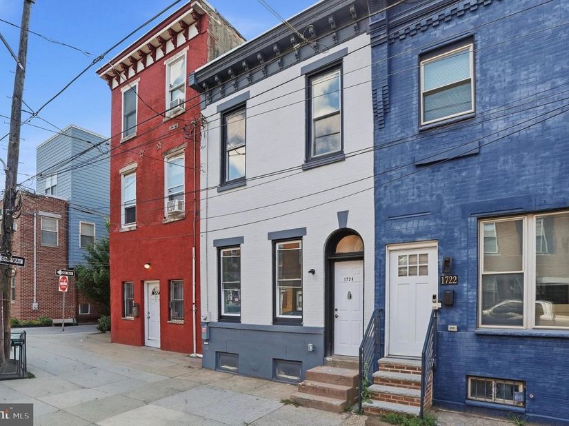 1724 S 4TH Street, Philadelphia PA 19148