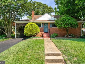 7222 Wayne Drive